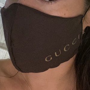 Authentic facemask✨